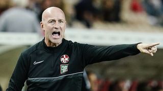 War bis zur Relegation 2022 Trainer beim 1. FC Kaiserslautern, jetzt kommt er an den Alsenweg: Marco Antwerpen.