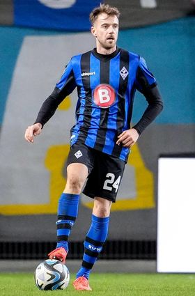 Den Ball beruhigen und die Situation erkennen: Mit seiner Bundesliga-Erfahrung soll Lukas Klünter die Waldhof-Abwehr stabilisieren.