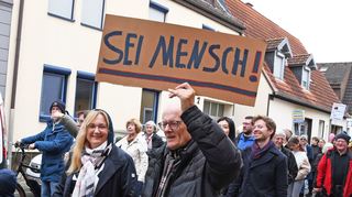 Bürgermeisterin Patricia Rebmann klinkte sich bei der Demo ein.