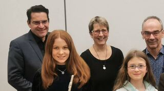 Stefan Weisbrod, Anke Palmer, Robert Sagasser und Christian Palmer freuen sich über den Erfolg der jungen Musiker.