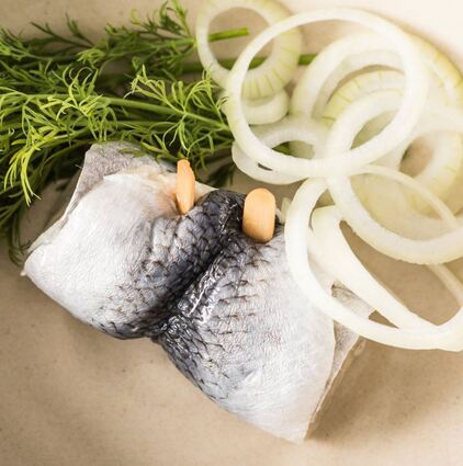 Eine traditionelle Fastenspeise ist Fisch, der an Aschermittwoch gern als Rollmops gegessen wird.