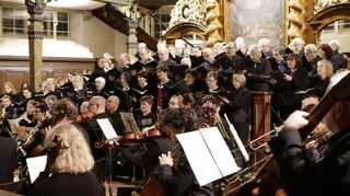 Hier führt der Mozartchor ein Requiem von Brahms in der Dreifaltigkeitskirche auf. An gleicher Stelle folgt im März Karl Jenkins’ „Stabat Mater“.