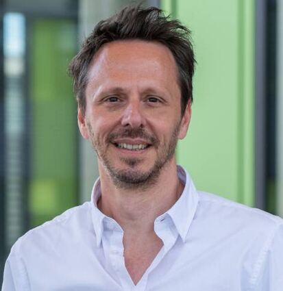 Professor Karsten Huffstadt ist beim Hebeltreff zu Gast.