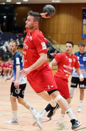 Max Barthelmeß, hier gegen Deizisau, ist bei der Niederlage der HG Oftersheim/Schwetzingen bei der SG Köndringen/Teningen achtmal erfolgreich.