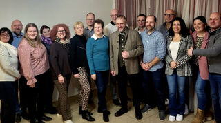 Stehen auf dem Wahlzettel für die FW: Carola Persch (v. l.), Peter Künzler, Saskia Powik, Corinna Beichel, Silvia Vögtle, Edeltraud Malsch-Gerlach, Enrico Drehobl, Angelika Welle, Marc Koschel, Peter Geng, Markus Kaletka, Simon Schweikert, Michael Lauer, Nilgün Atasoy, Patricia Faber, Klaus Schröder. Es fehlen Marcel Dörfer und Nico Kempf.