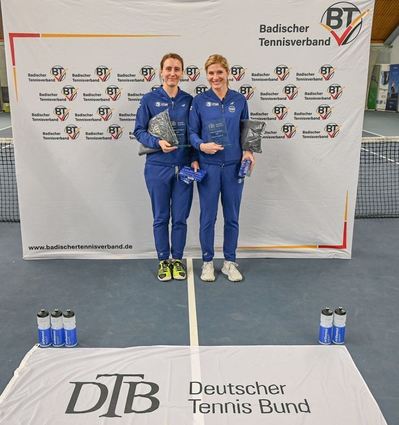 Anne Zehetgruber (v. l.) und Madeleine Kappek vom TC Plankstadt sind deutsche Meisterinnen im Doppel.
