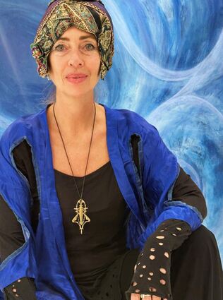 Sie stellt ihre Werke im Eppelheimer Rathaus aus: Die Künstlerin Judith Boy.