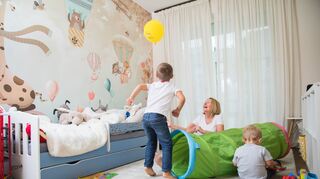 Toben ist okay - dabei können Kinder Stress verarbeiten.