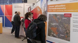 Am Stand der Schwetzinger Stadtwerke gibt es umfassende Informationen zur Fernwärmeversorgung.