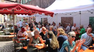 Das Scheuerfest ist auch 2023 am neuen Veranstaltungsort in der Mannheimer Straße gut besucht. Das Konzept bleibt Jahr erhalten.