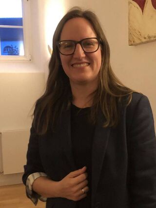 Diplompsychologin Claudia Jessen rückt das Thema in den gesellschaftlichen Vordergrund.