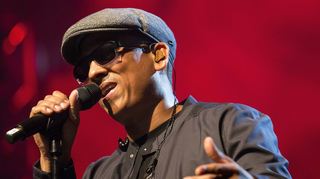 Überraschte mit einem Gastauftritt bei Oliver Pochers Live-Show in Saarbrücken: der Mannheimer Xavier Naidoo.