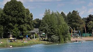 Die Freizeitanlage Blausee wird am 1. Mai eröffnet, ermäßigte Saisonkarten gibt es im Vorverkauf am Samstag, 27. April.