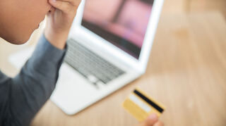 Wenn der Bankkunde im Online-Banking eine Überweisung sieht, die er nicht getätigt hat, dann könnte es schon zu spät sein.