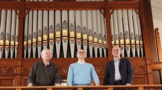 Wirken beim Orgelspaziergang mit: Christoph Keggenhoff (v.l.), Markus Eichenlaub und Robert Sattelberger.
