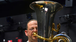 Portrait Siegfried Jung Tubist des NTM Orchesters
 am 23.04.2024 im Werkhaus
© Manfred Rinderspacher