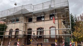 Die Zukunft der Kita Scheffelstraße in Eppelheim ist ungewiss: Zwar übernimmt die Stadt nun das Gebäude, doch bleibt unklar, wie das Gebäude in den nächsten Jahren genutzt werden kann.