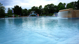 Das Brühler Freibad hat seine Pforten geöffnet. Das Badevergnügen kann beginnen.