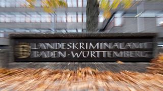 Beim Landeskriminalamt Baden-Württemberg wurde die „Zentrale Ansprechstelle für Amts- und Mandatsträger“ (ZAMAT) eingerichtet.