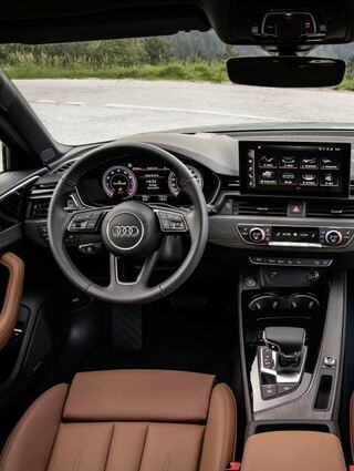 Hier findet sich wirklich jeder zurecht: Das Cockpit ist klar strukturiert.
