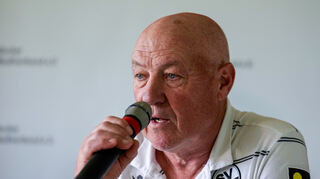 Gerhard Kleppinger bei der Pressekonferenz nach dem Spiel.