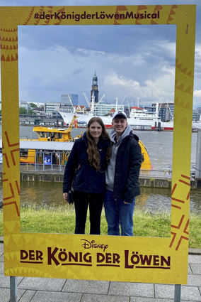 Samia mit ihrem Freund Colin in Hamburg