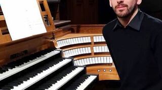 Organist Andrea Pedrazzini.