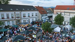 Auf einen ähnlichen Andrang beim Ortsmittefest wie hier im Jahr 2019 hoffen die Organisatoren auch dieses Mal.