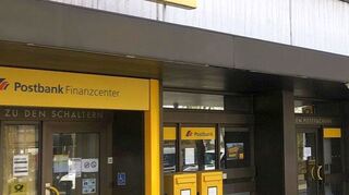 Außer der Post schließt nun auch die Postbankfiliale in Schwetzingen Mitte Juli.