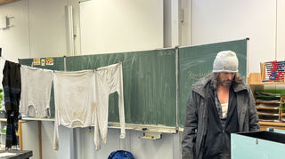 Christoph Kaiser in der Rolle des Obdachlosen Paul in der 2. Klasse der Nordstadt-Grundschule.