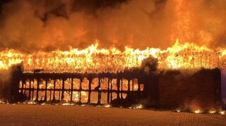 Katastrophe vor einem Jahr: In der Nacht zum 19. Juni 2023 fällt die Halle des Sportfliegerclubs einem Feuer zum Opfer, zehn Maschinen werden zerstört.