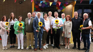 Laura Di Candia (v. l.), Galina Gavras, Manuela Baus, Jens Rüttinger, Christian Zimmermann, Pascal Seidel, Sabine Hillengaß, Daniel Munk, Pfarrer Tobias Habicht, Michael Gieser, Martina Aßmann, Johannes Haid und Walter Gärtner.