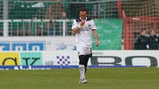 In der Spielzeit 2011/2012 läuft Roberto Pinto für den SV Sandhausen in der 3. Liga auf. Am Ende der Saison steigt der Mittelfeldspieler mit den Kurpfälzern erstmals ins Unterhaus auf.