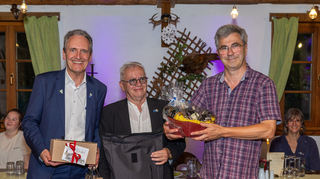 Bürgermeister Dr. Göck dankte Ortsvorsteher Gottfried Ecke (Mitte) und Ortschaftsrat Andreas Placzek für die langjährige, gute Zusammenarbeit