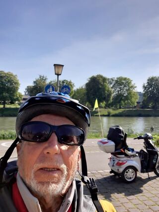 Ein Selfie mit dem Dreirad.