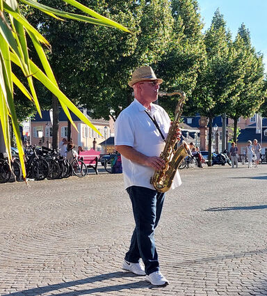Mario Böhm brillierte mit dem Saxofon-solo von „Baker Street“.