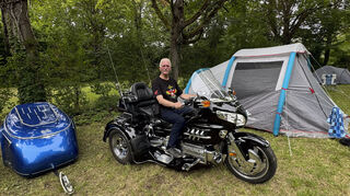 Joachim alias „Jockel“ ist mit seiner schmucken Honda Goldwing aus Dortmund angereist. Seit 30 Jahren kommt er zum Motorradtreffen nach Ketsch.