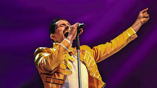 Wie der echte Mercury: The Music of Queen präsentieren mit „Freddie lebt!“ die Musik der legendären britischen Band.
