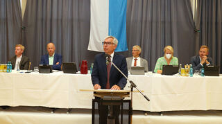 Landrat Stefan Dallinger bei seiner Rede.