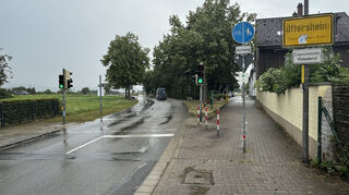 Der direkte Weg von den „Schwetzinger Höfen“ in Schwetzingen in die anliegende Gemeinde Oftersheim führt durch den Kreisverkehr an der Südtangente. Die Scheffelstraße führt an diese Stelle, die Kreuzung zur Heidelberger Straße. Im Verkehrsgutachten sprechen die Ingenieure von Knotenpunkt 3.
