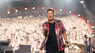 ssz_Musik im Park: PUR. Hartmut Engler versteht es die Fans anzusprechen und mitzunehmen.