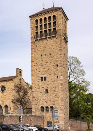 Die als Wahrzeichen der Völkerverständigung zwischen Frankreich und Deutschland erbaute Friedenskirche St. Bernhard.