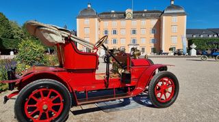 An diesem Wochenende 31. August/1. September sind im schönen Schlossgarten Schwetzingen Oldtimer ausgestellt. Diese reisen am Freitag an und sind auch dann schon zu bestaunen.