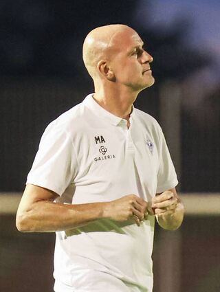 Trainer Marco Antwerpen (links) darf nach der Pokal-Blamage weitermachen und steht mit Sportchef Anthony Loviso in der Verantwortung. Das Duo muss mit dem SV Waldhof schnellstmöglich die Trendwende schaffen.