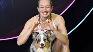 Schmitt ist als Teilnehmerin an der RTL-Show „Ninja Warrior“ bekannt, begeistert nun mit „Lia“ aber auch im Format „Top Dog Germany“.