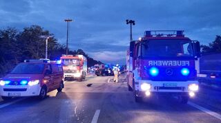 Die Rettungskräfte sind vor Ort am Freitagmorgen.