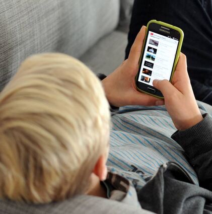 Wenn das Smartphone oder das Internet zur Sucht werden: Nicht nur Kinder und Jugendliche sind betroffen und nicht nur dieses Thema wird während der Tage der seelischen Gesundheit in Speyer behandelt.