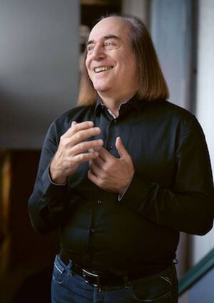 Musikprofessor Konrad Elser ist beim Mozartfest zu Gast.