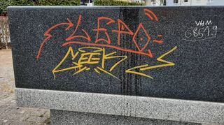 Der Oftersheimer Bauhof bringt Schmierereien und Graffiti seit einiger Zeit zur Anzeige. Ein Grund dafür, warum ein deutliches Plus an Straftaten in der Kriminalstatistik ausgewiesen ist.