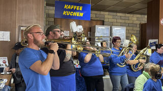 Die Hewwlguggler in Aktion.